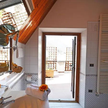 Grand Palais Excelsior Hotel