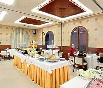 Grand Palais Excelsior 4*