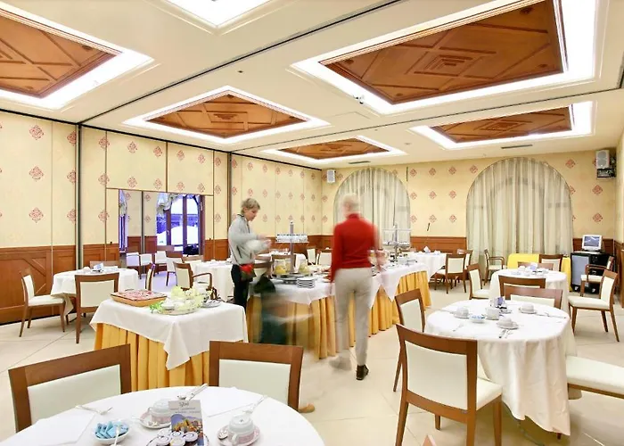 Hotel Grand Palais Excelsior