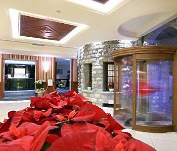 Grand Palais Excelsior ホテル